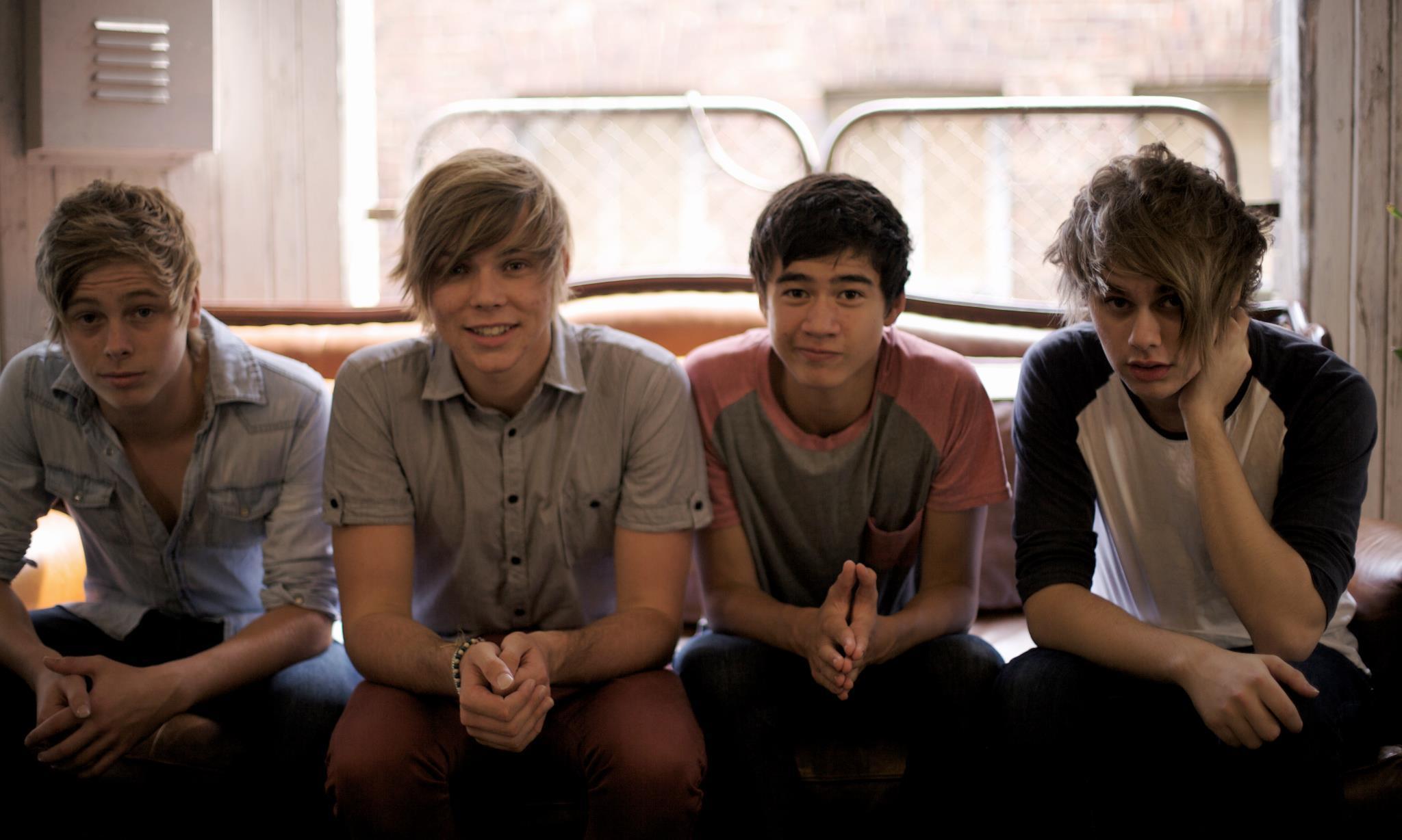 5 Seconds Of Summer S New Ep Draws In More Fans Scot Scoop News